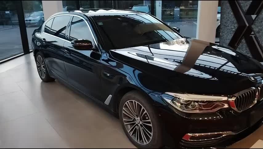 宝马5系 2019款 530Li 尊享型 豪华套装实拍1