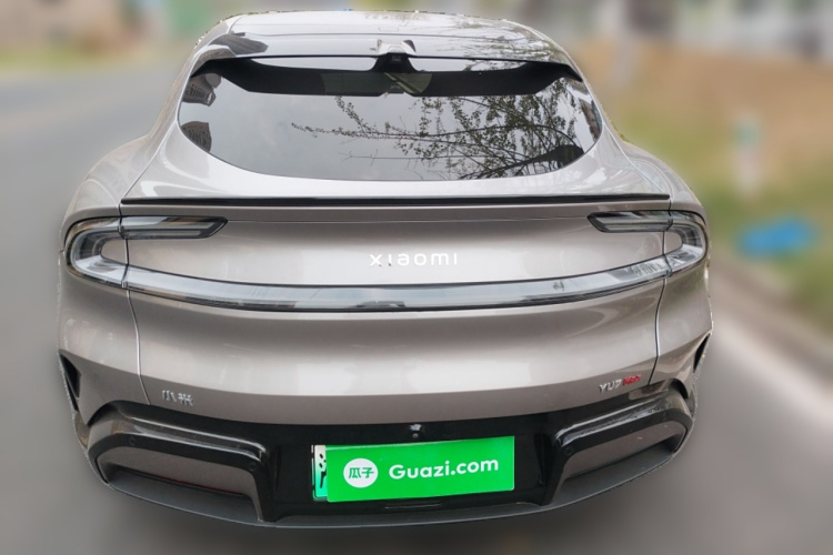 小米汽车 小米YU7 2025款 超长续航高性能四驱Max版车身外观6