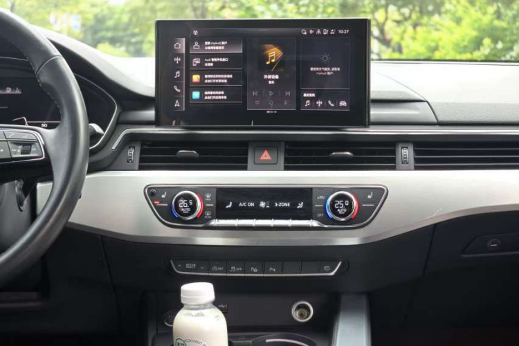 奥迪A4L 2020款 40 TFSI 豪华动感型中控内饰7007