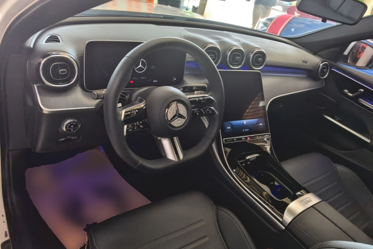 奔驰C级 2023款 改款 C 200 L 运动版中控内饰12