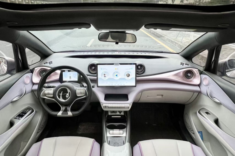 比亚迪 海豚 2021款 405km 时尚版中控内饰7002