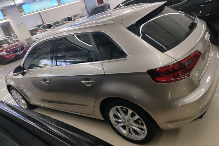 奥迪A3 2016款 Sportback 35 TFSI 风尚型车身外观6003