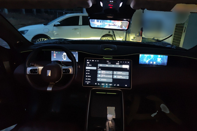 阿维塔11 2024款 580 三激光四驱奢享版中控内饰12