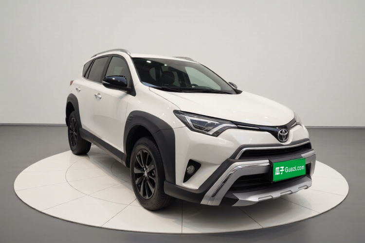 丰田 RAV4荣放 2019款 2.0L CVT两驱风尚X限量版 国VI车身外观3