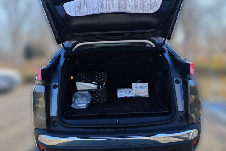 标致4008 2018款 350THP 豪华版中控内饰23