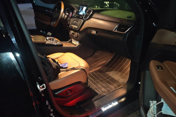 奔驰GLS 2017款 GLS 400 4MATIC豪华型局部细节9005