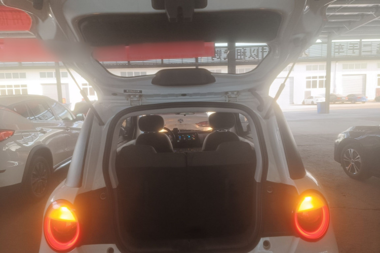 长安启源 长安Lumin 2025款 205km 香沁款机舱底盘23