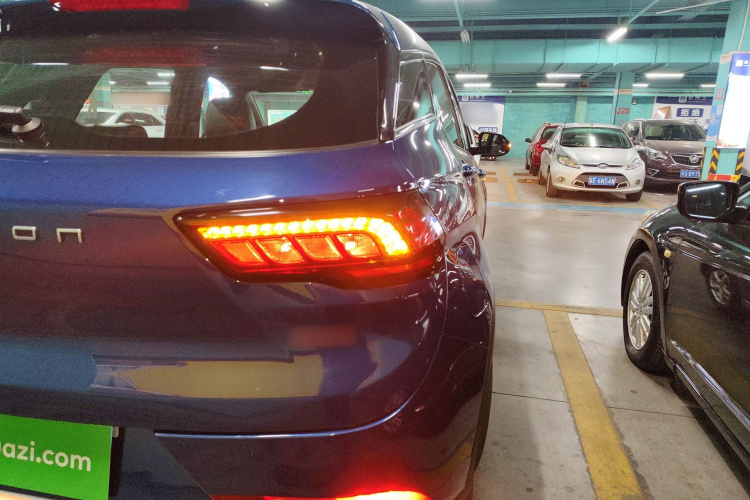 东风风光 风光500 2022款 1.5L CVT悦享型车身外观9