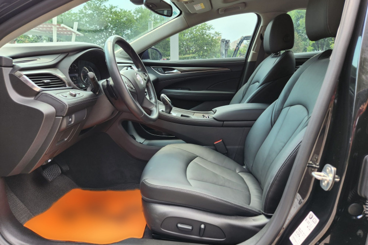 别克 君越 2022款 552T 豪华型中控内饰7001