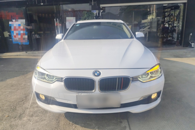 宝马3系 2017款 320Li 时尚型车身外观2