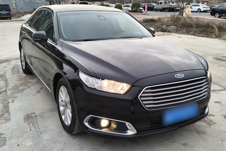 福特 金牛座 2016款 EcoBoost 180 豪华型车身外观3