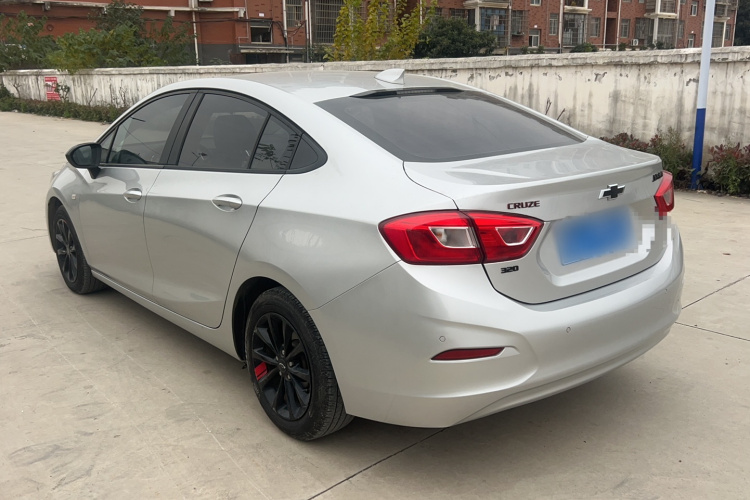 雪佛兰 科鲁兹 2018款 Redline 320 自动炫锋都市版车身外观6008