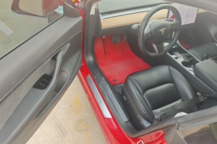 特斯拉 Model 3 2019款 标准续航后驱升级版中控内饰20