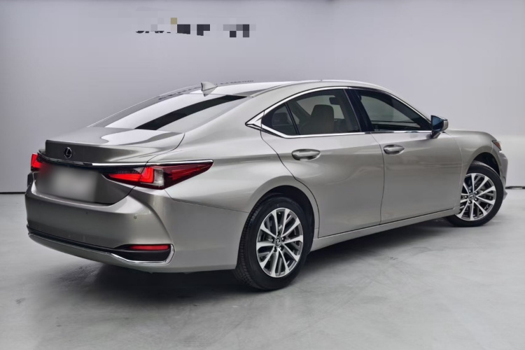 雷克萨斯ES 2021款 200 卓越版车身外观7