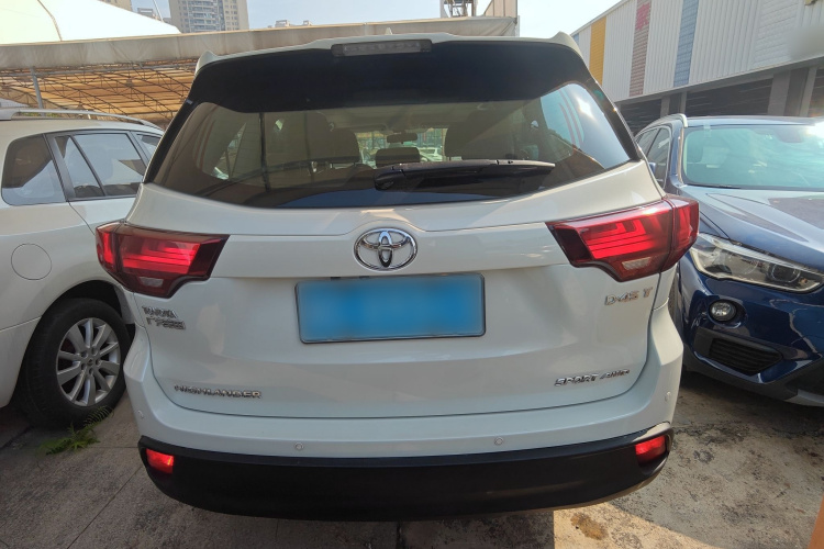 丰田 汉兰达 2015款 2.0T 四驱豪华版 7座车身外观6