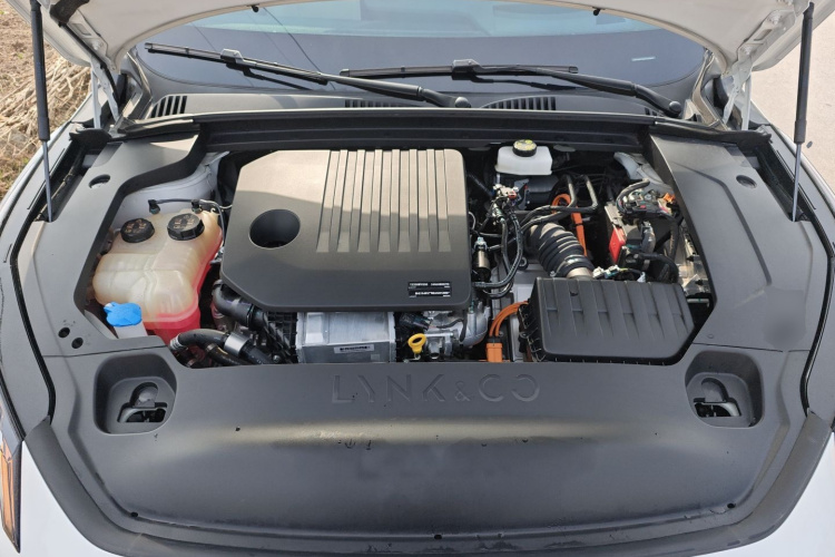 领克07 2024款 EM-P 126长续航 Ultra机舱底盘24