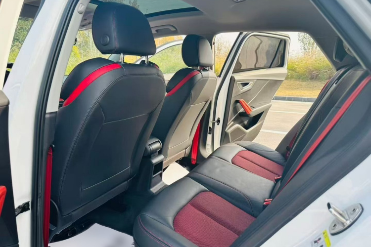 奥迪Q2L 2018款 35 TFSI 时尚动感型 国VI中控内饰7003