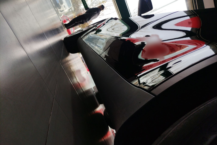 特斯拉 Model Y 2022款 后轮驱动版局部细节9002