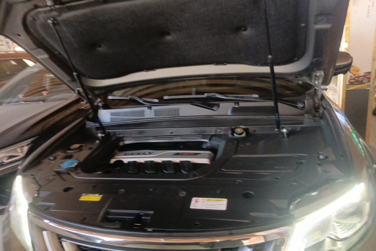 吉利汽车 博越 2018款 1.8TD 自动两驱智尊型4G互联版机舱底盘24