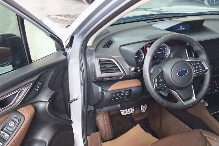 斯巴鲁 森林人 2019款 2.0i 智擎旗舰版EyeSight中控内饰20