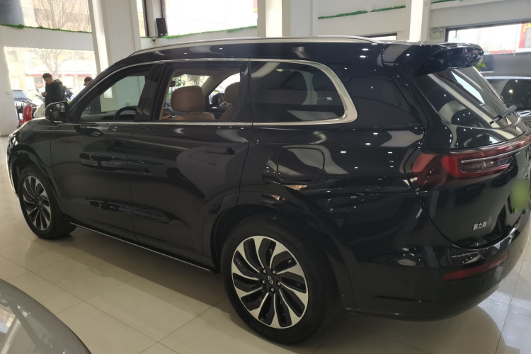 鸿蒙智行 问界M7 2022款 1.5T 四驱豪华版车身外观4