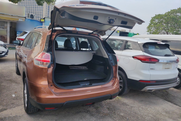 日产 奇骏 2014款 2.5L CVT领先版 4WD局部细节23