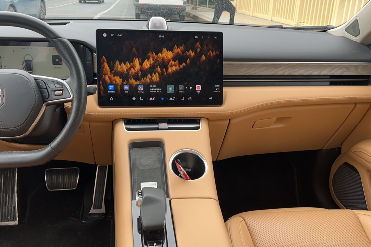 鸿蒙智行 问界M5 2022款 增程四驱旗舰版中控内饰7005