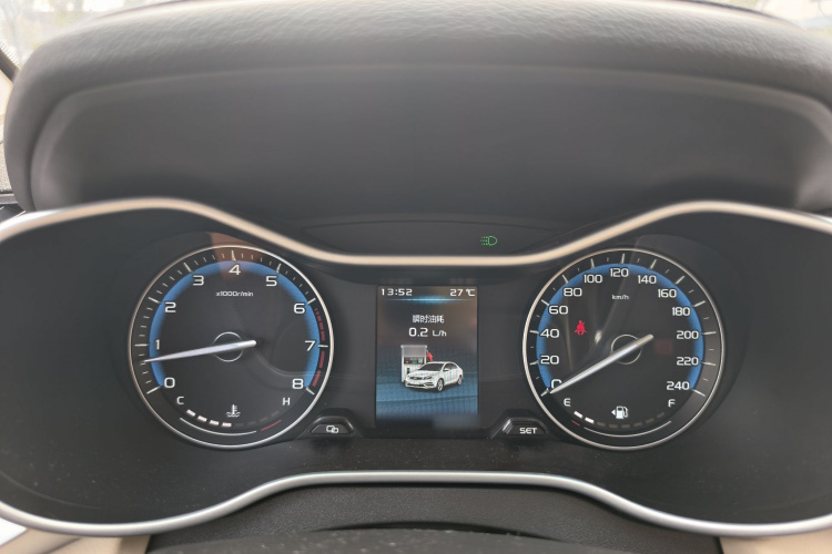 吉利汽车 帝豪 2018款 1.5L 手动豪华型中控内饰7009