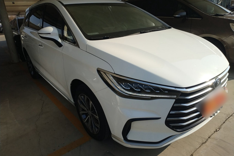 比亚迪 宋MAX 2021款 升级版 1.5T 自动豪华型 7座车身外观3