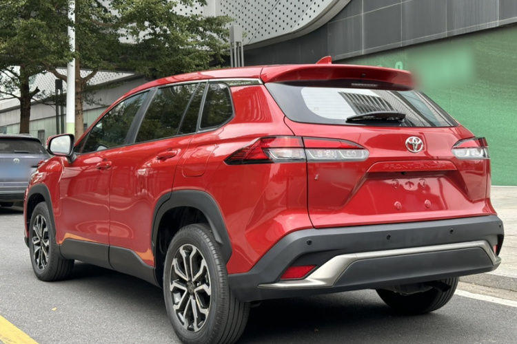 丰田 锋兰达 2022款 2.0L CVT豪华版车身外观6003