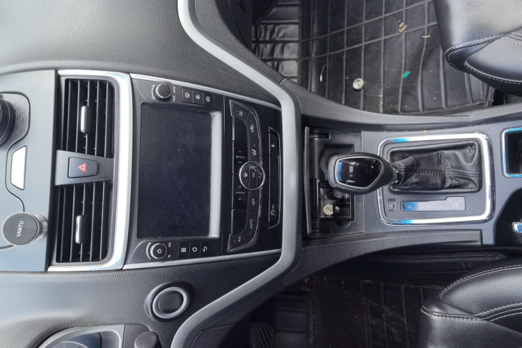 吉利汽车 帝豪 2016款 三厢 1.5L CVT向上版局部细节9002