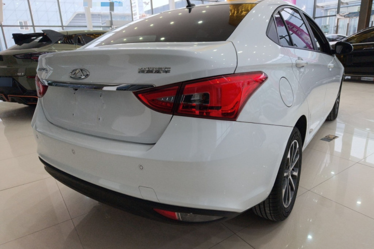 奇瑞 艾瑞泽5 2024款 1.5L CVT风尚型车身外观7