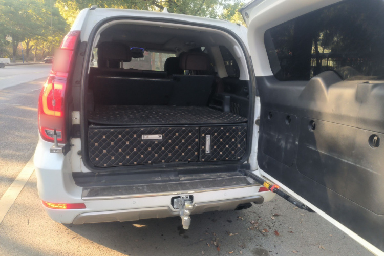 哈弗H9 2017款 2.0T 汽油四驱尊享型 5座机舱底盘23