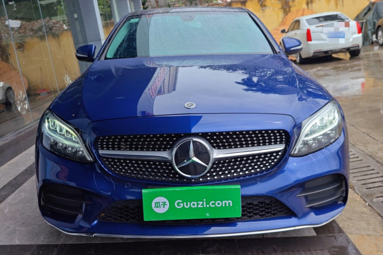 奔驰C级 2020款 改款 C 260 L 运动版车身外观2