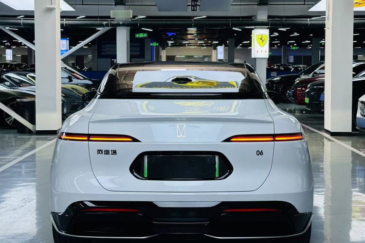 阿维塔06 2025款 Ultra纯电版车身外观6004