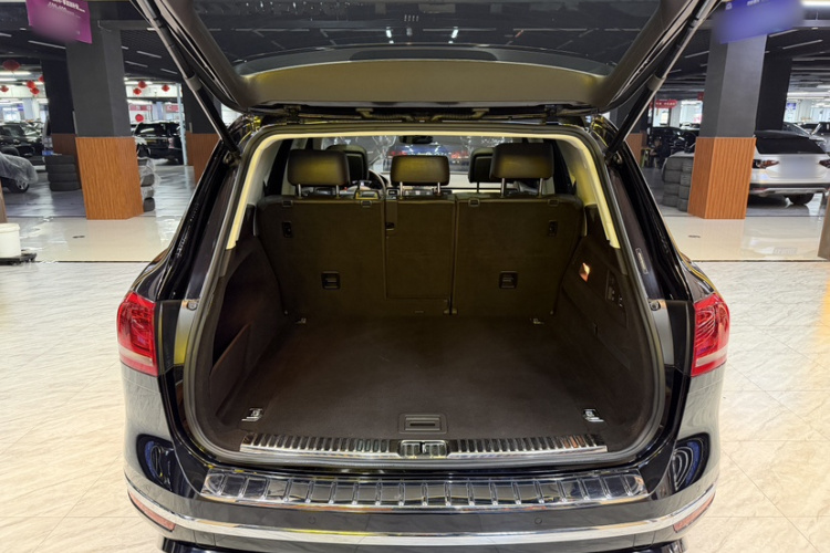 大众 途锐 2017款 3.0TSI 拓界版中控内饰7008