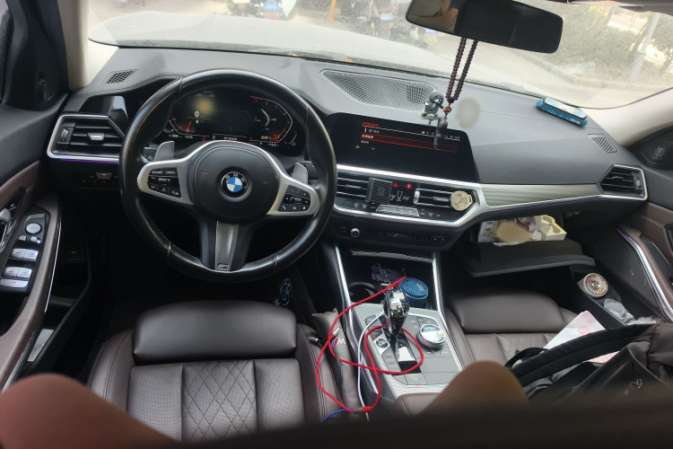 宝马3系 2022款 325Li M运动曜夜套装中控内饰7002