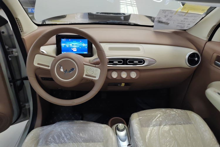 五菱汽车 宏光MINIEV 2025款 四门版 进阶款中控内饰7002