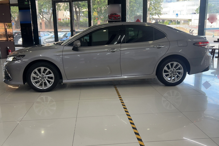 丰田 凯美瑞 2021款 2.0G 豪华版车身外观6005