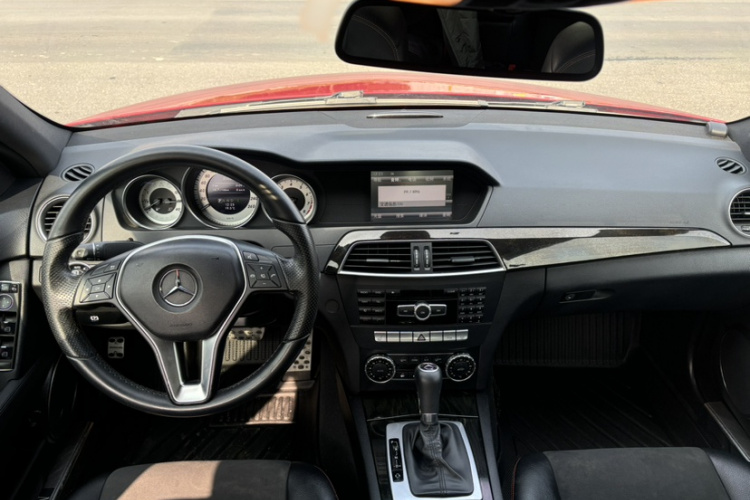 奔驰C级 2013款 C 300 运动型 Grand Edition中控内饰7003