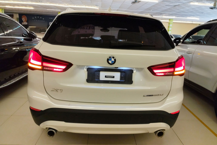 宝马X1 2021款 sDrive20Li 时尚型车身外观6004