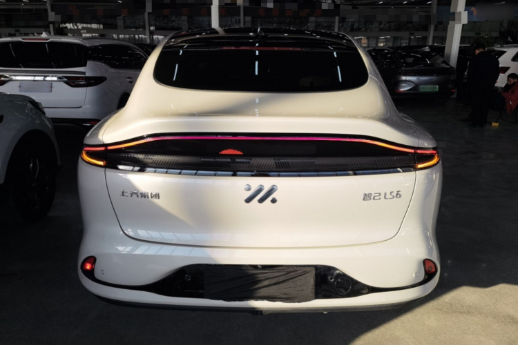 智己汽车 智己LS6 2025款 长续航灵蜥智享版车身外观6004