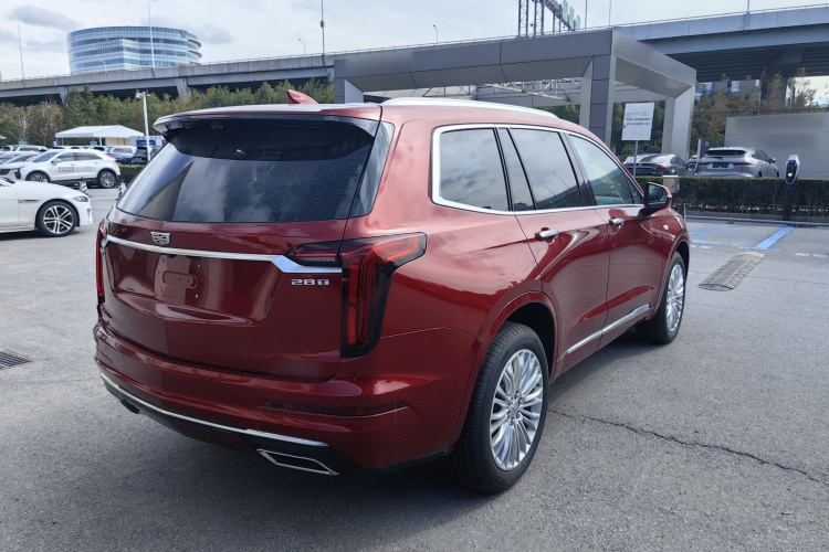 凯迪拉克XT6 2022款 2.0T 七座四驱豪华型标准版车身外观6006
