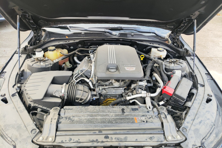 凯迪拉克CT4 2020款 28T 精英型机舱底盘24