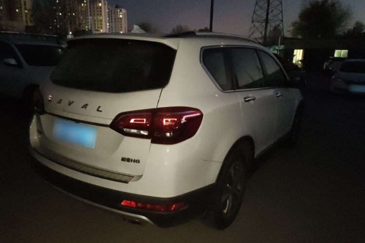 哈弗H6 2014款 运动版 2.4L 自动精英型车身外观7