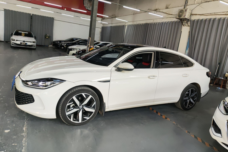 大众 2023款 凌渡L 280TSI DSG酷辣版车身外观4