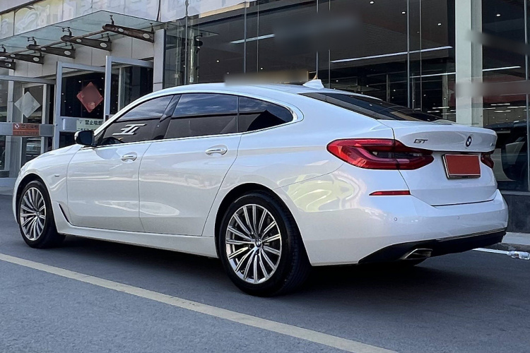 宝马6系GT 2018款 630i 豪华设计套装车身外观6003