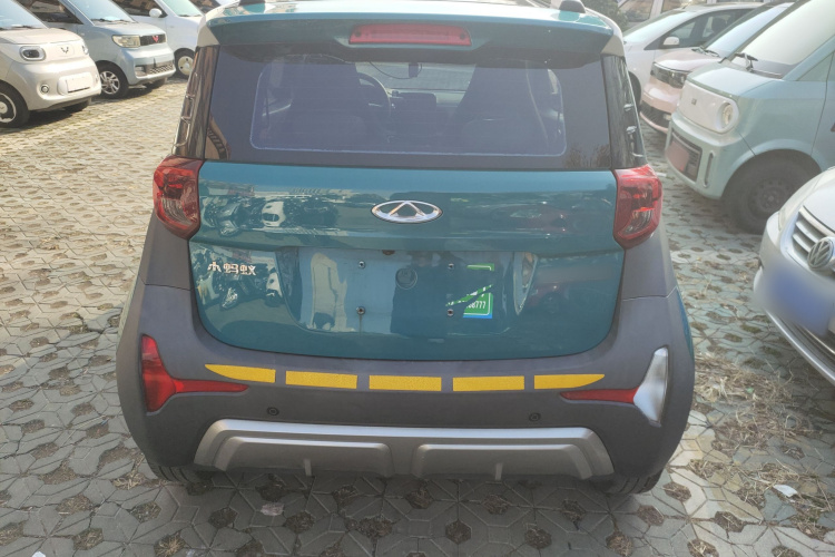 奇瑞 小蚂蚁 2022款 甜粉款 全糖版 磷酸铁锂 29.2kWh 30kW 301km车身外观6