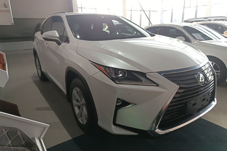 雷克萨斯RX 2016款 300 两驱舒适版 国V车身外观3