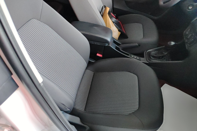 大众 桑塔纳 2021款 1.5L 自动风尚版局部细节41